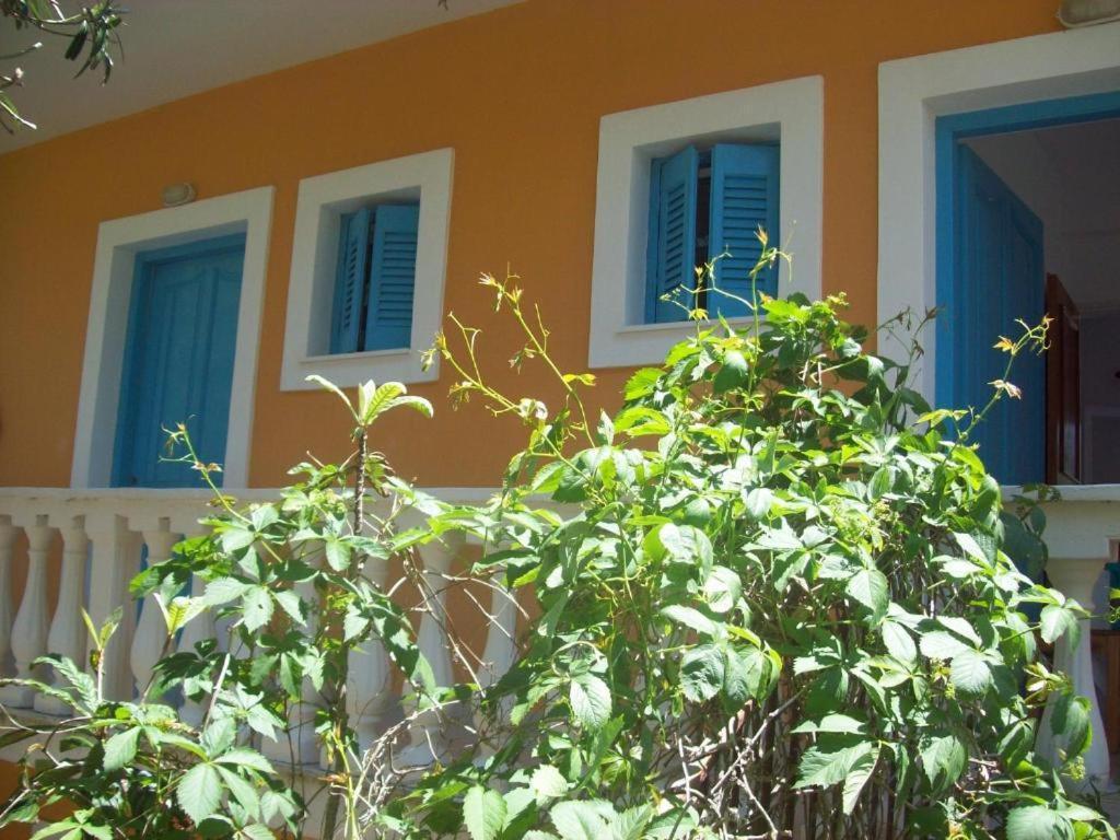 Villa Vania Gardenos วิตาลาเดส ภายนอก รูปภาพ
